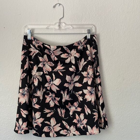 Madewell Satin Circle Mini Skirt in Winter Orchid - Picture 3 of 7
